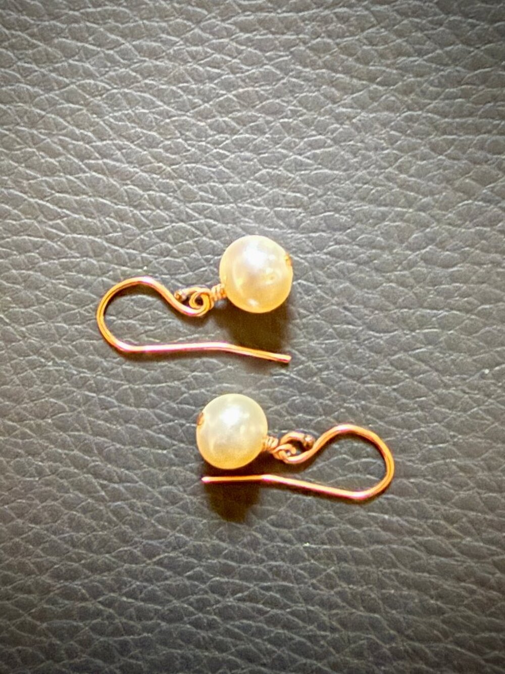 Vintage genuine cream round pearl dangle earrings with rose gold plated hooks